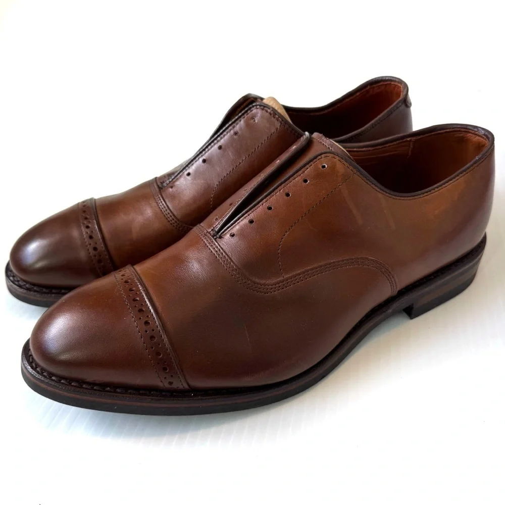 Allen Edmonds Fifth Avenue Cap-Toe Oxford Dress Shoe left size 9 / right size 10